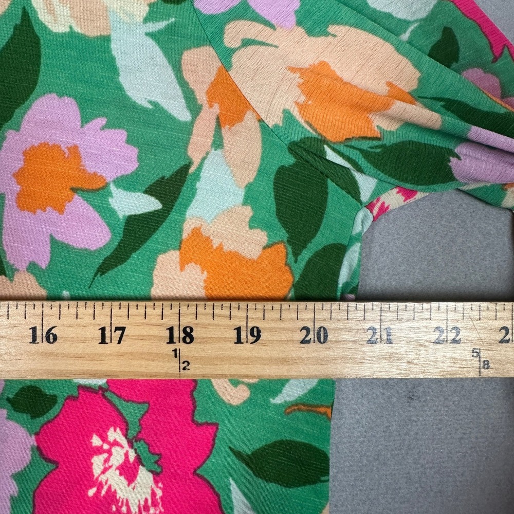 Dear Scarlett Blouse Womens Medium Liz-C0042 Green Floral Roll Tab Sleeve EUC - Picture 6 of 8